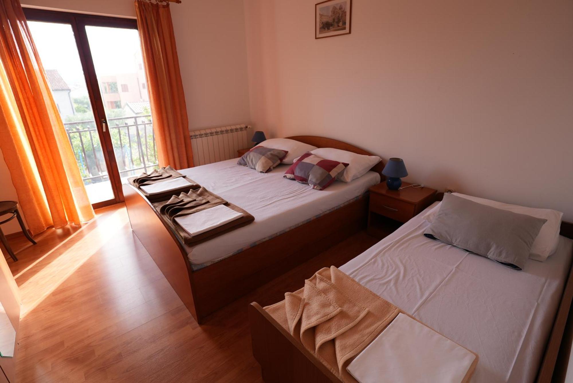 Apartments Perina Шибеник Экстерьер фото